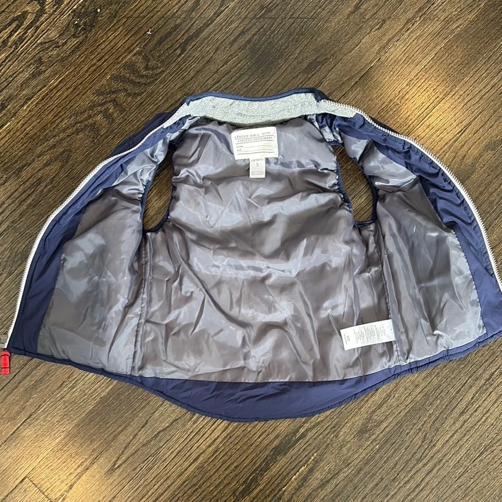 Kids Navy Puffer Vest with Zipper (size 5)
